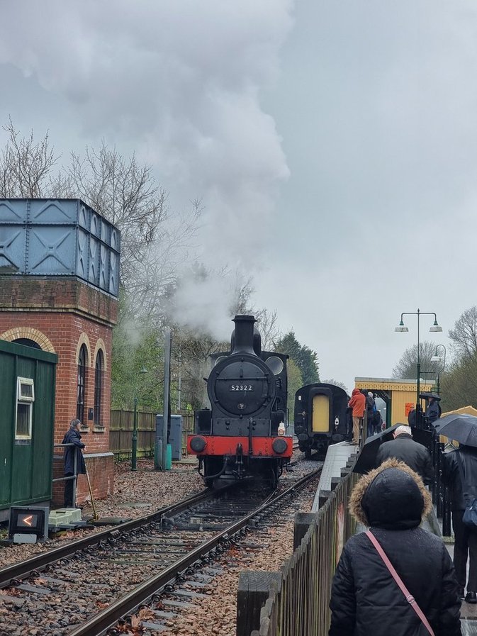 Read more about the article Riding the Rails: Exploring the Enchanting Bluebell Line in East Grinstead 1.1